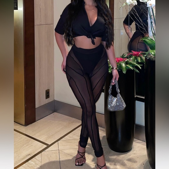 Good and plenty mesh leggings that black - Picture 2 of 2